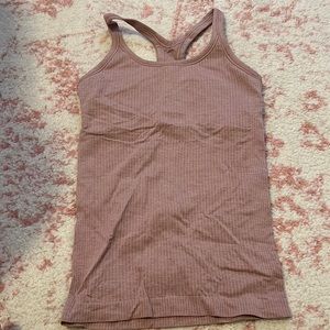 Lululemon tank